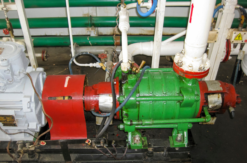 conjunto com selo mecânico instalado em equipamento industrial